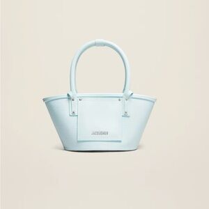 JACQUEMUS
Blue Le Raphia 'Le Petit Panier Soli Cuir' Tote